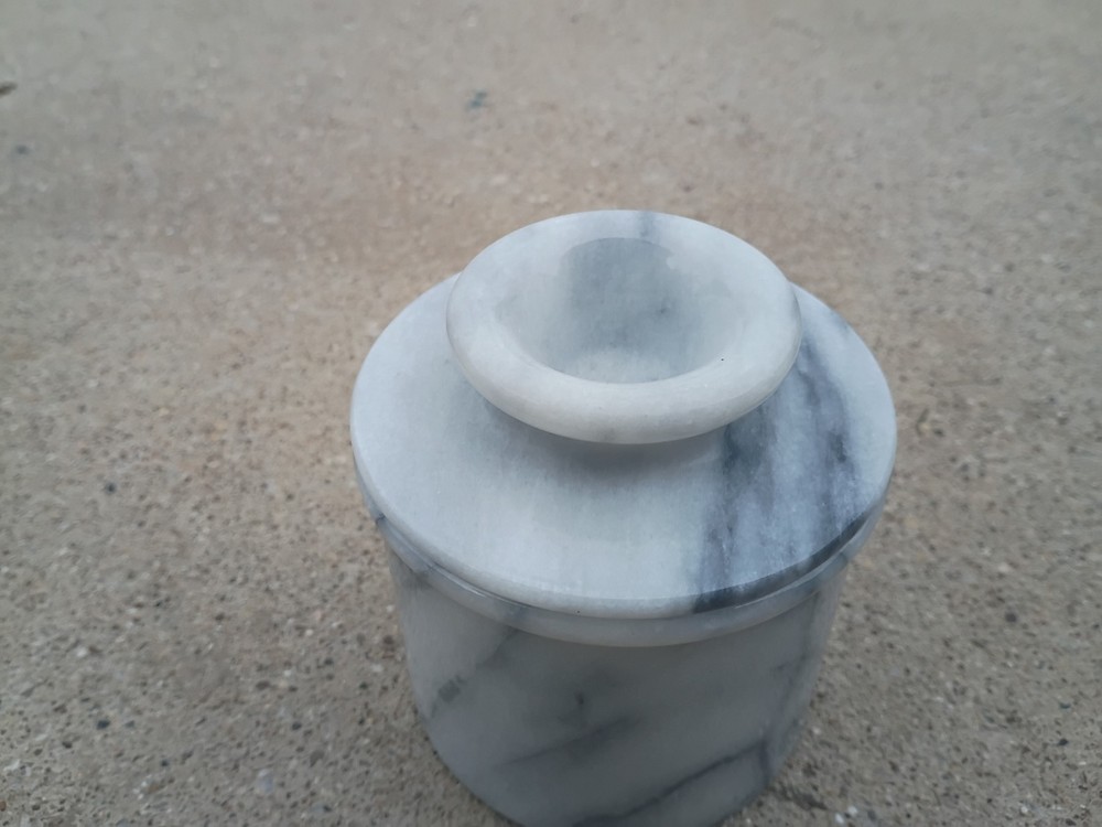 Marble Butter Keeper Crock 4.5" with Lid NICE!