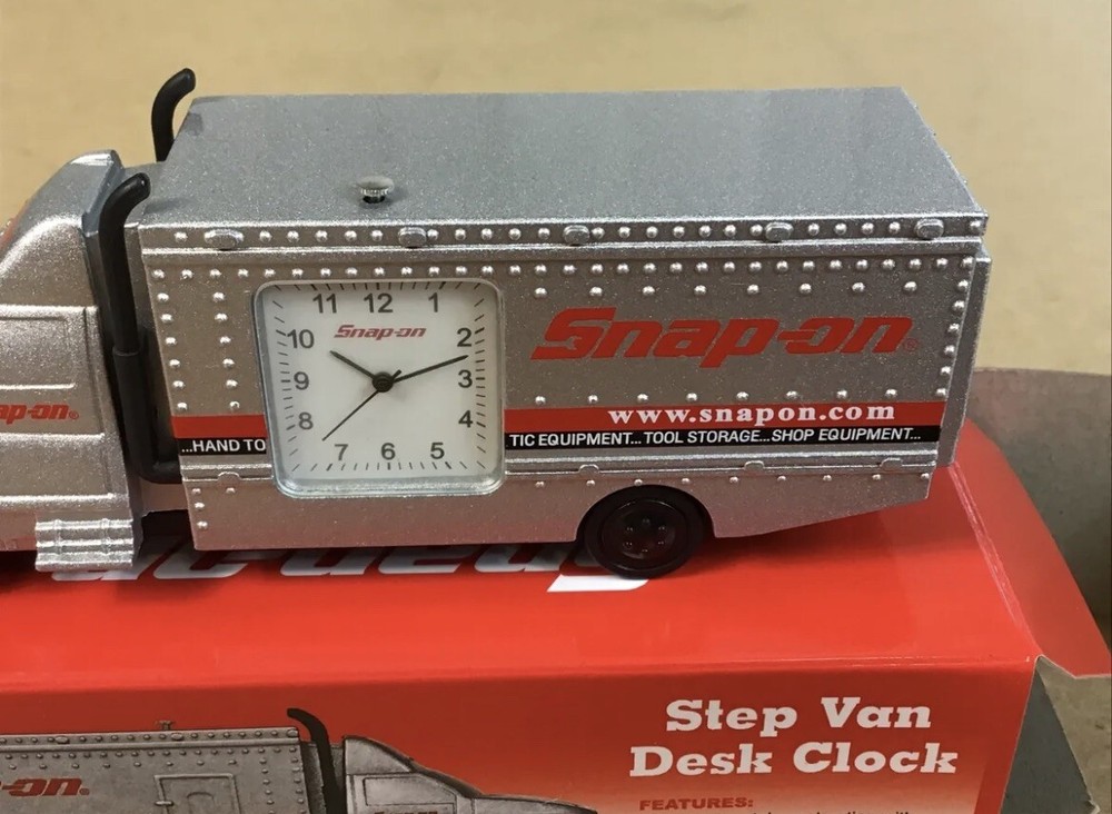 New Snap-on Tools Step Van Desk Clock - Stock # SSX13T100 😁🧰🏎