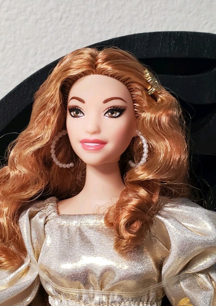 Custom  *MINI Kit*  Olivia You Create NEUTRAL 2 Outfits! Boxed with Stand  NEW!