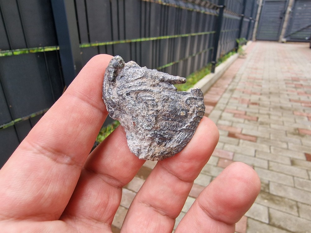 WW2 Original German Badge Front Item Relic.