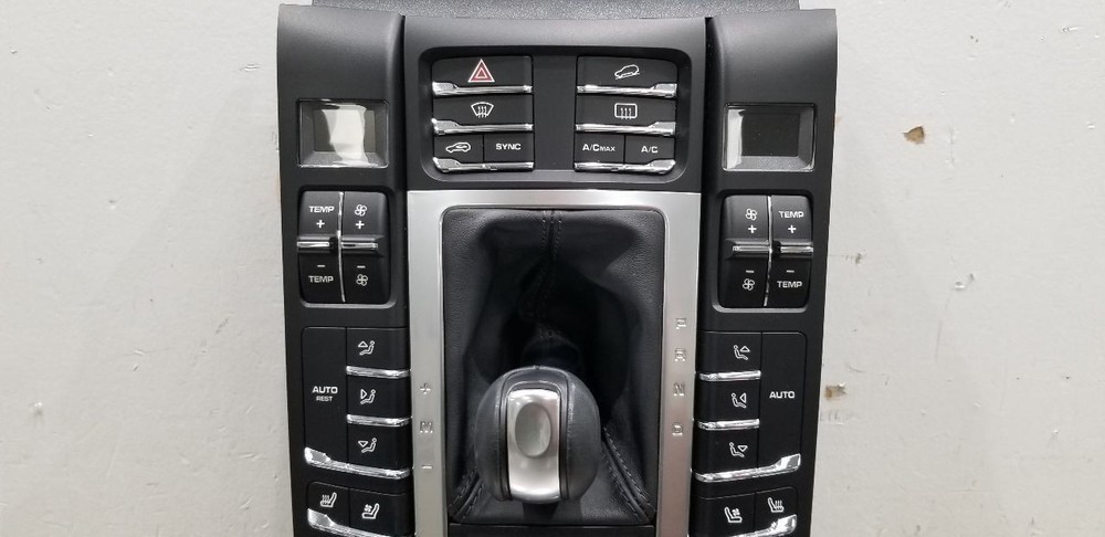 16 PORSCHE MACAN TURBO 95B FRONT FLOOR CENTER CONSOLE CONTROL PANEL