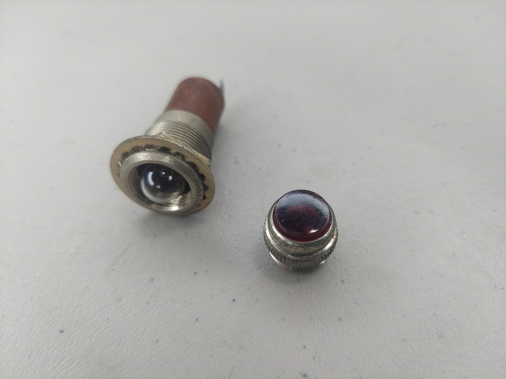 Original 1966 Cessna 172 Skyhawk Generator Charge Charging Indicator Light