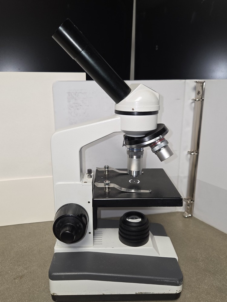 Home Science Tools Monocular Microscope Three Objectives LED MI-1100/ MS-01