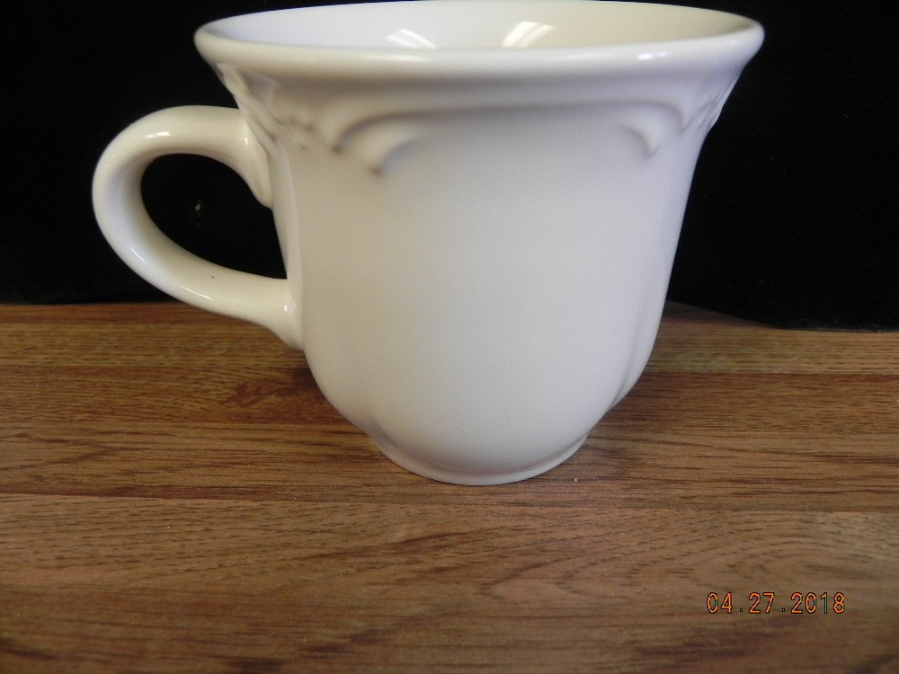 PFALTZGRAFF GRAPEVINE COFFEE TEA CUP ... Stoneware Grape Flower