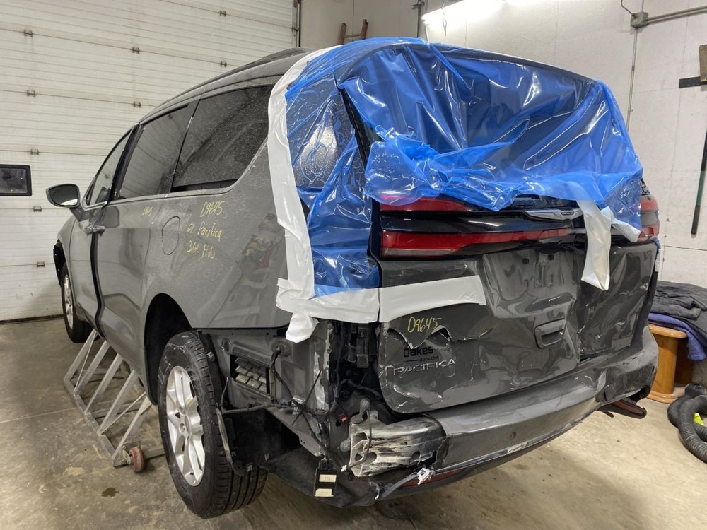 Fuse Box Engine Fits 20-22 VOYAGER 1061398