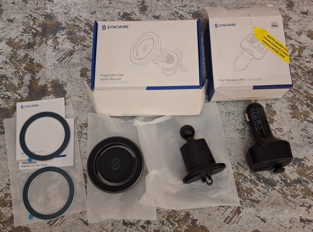 SyncWire Wireless FM Transmitter Bluetooth & Magnetic Car Vent Mount MagSafe