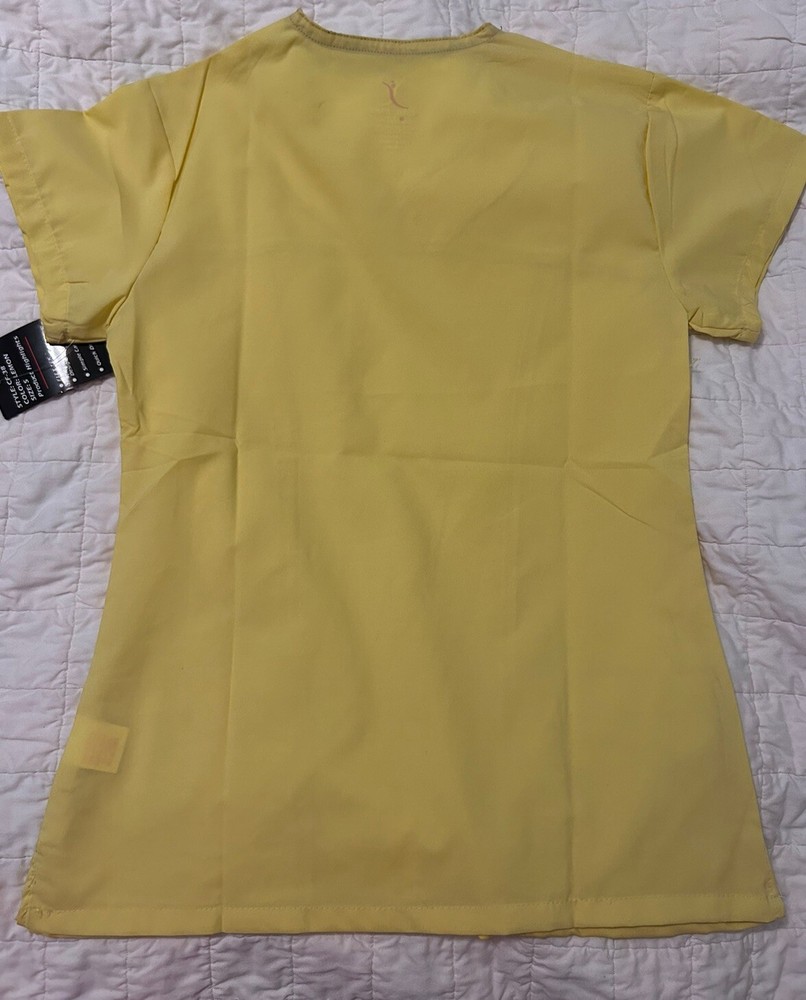 New Chic Flex Women's Scrub Top Size Small S Yellow Pullover Pockets