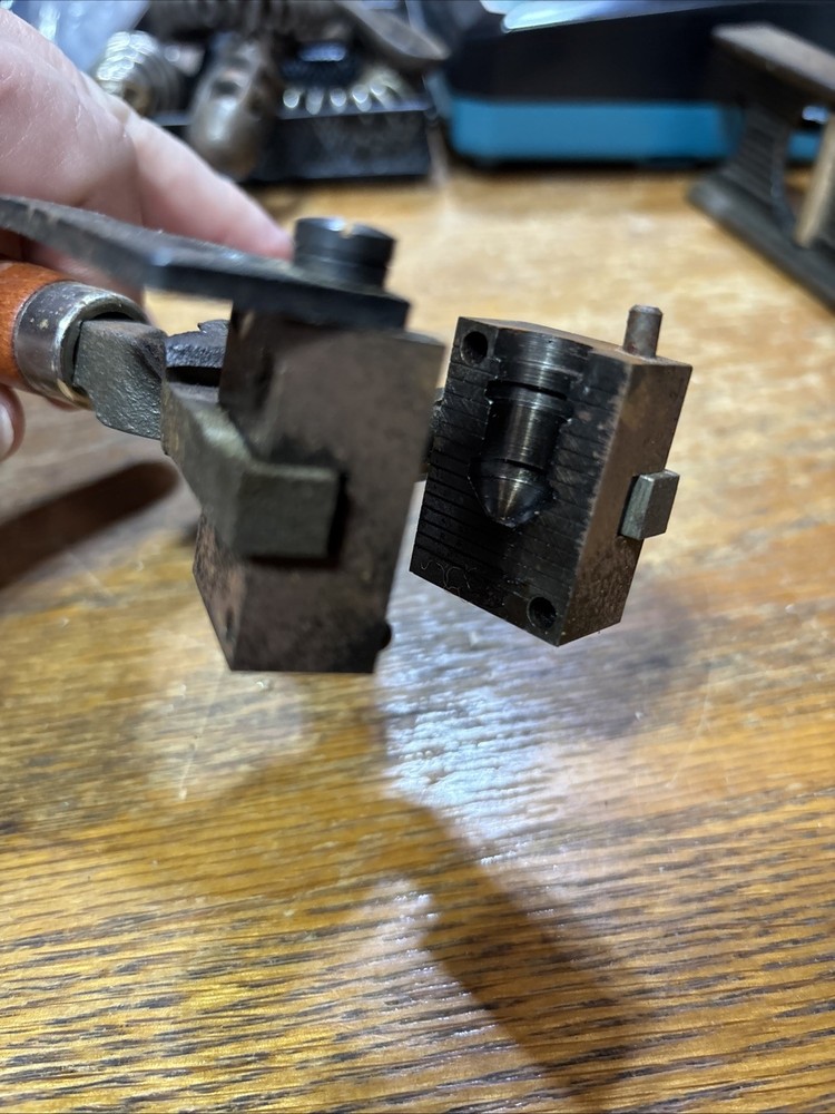 Lyman Bullet Mold, Hunting Shooting Reloading