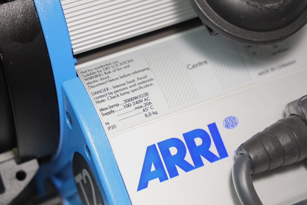 ARRI T2 2000W Tungsten Light, Great Condition