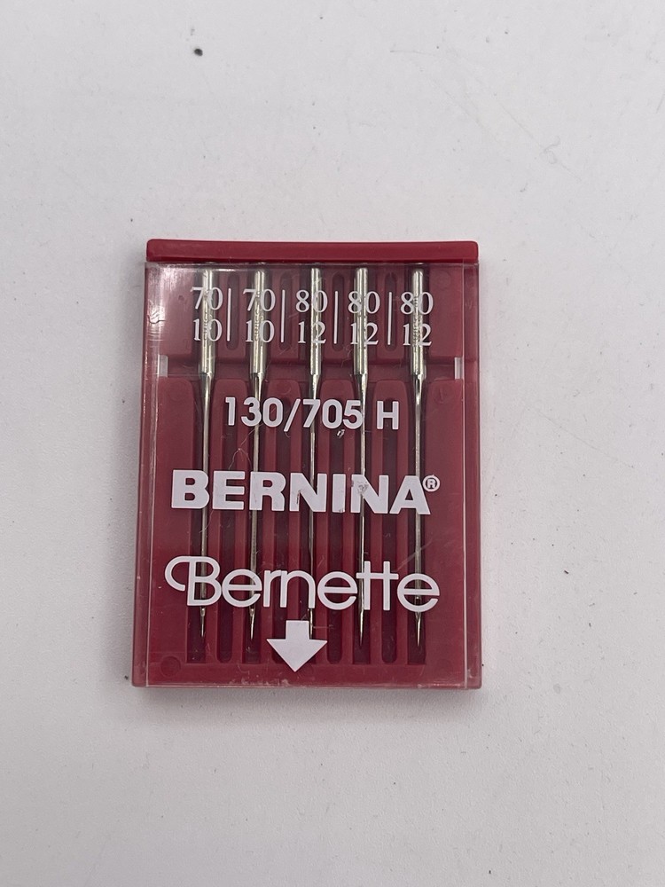 Bernette by Berninia Funlock 006D Sewing Machine, Accessories /Tested & Working