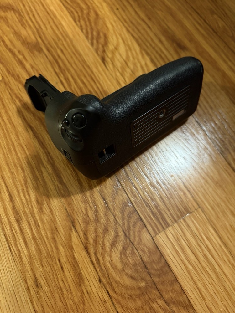 Canon BG-E11 Battery Grip for EOS 5D Mark III