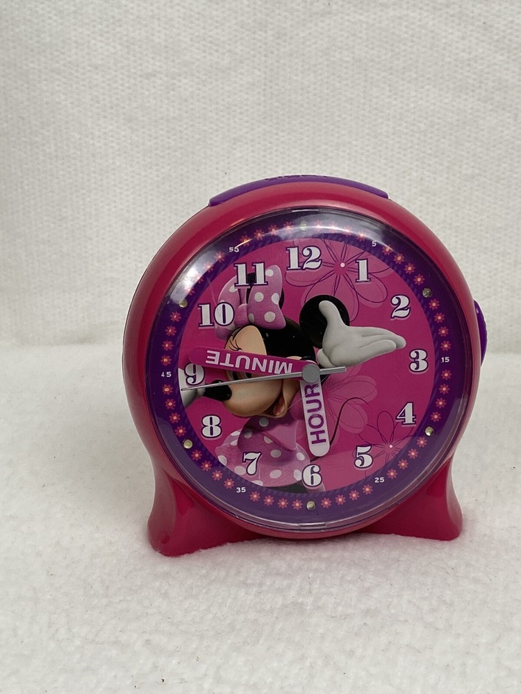 DISNEY MINNIE MOUSE PINK CLOCK CLASSIC