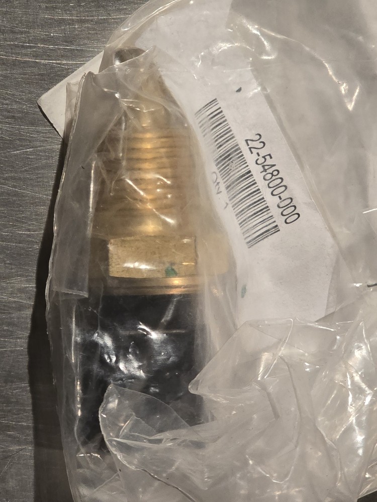 New Genuine Freightliner 22-54800-000 Coolant Temperature Sensor