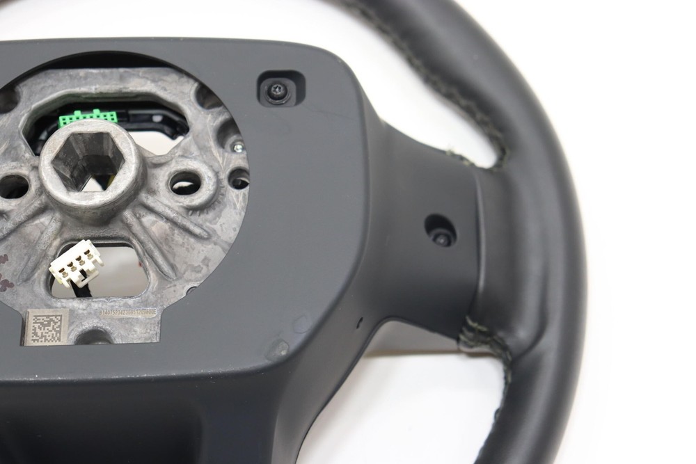 2022 - 2026 RIVIAN R1S STEERING WHEEL W/ CONTROL SWITCH BUTTON OEM