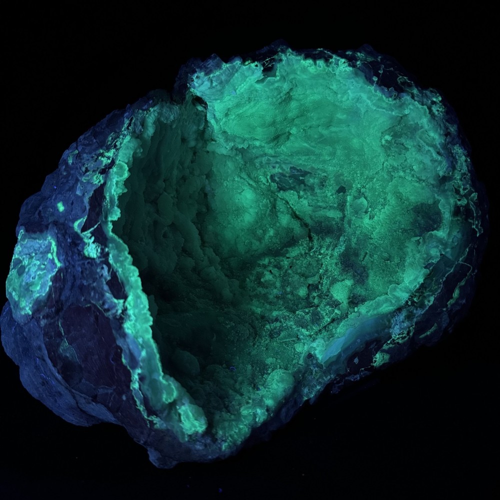 Massive Fluorescent Quartz Geode: Dugway Geode Beds, Juab County, Utah- BIG!