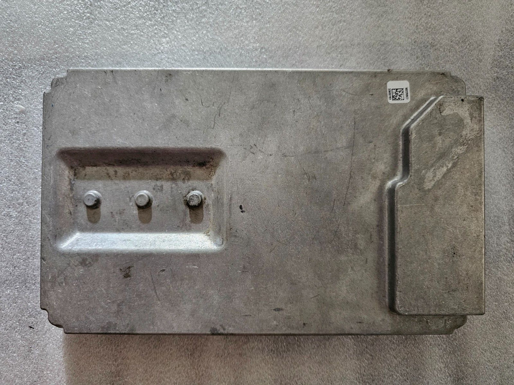 2020-2022 Chrysler Pacifica amplifier