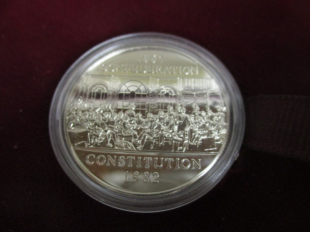 1982 Canada Confederation Constitution Commemorative Proof Dollar Coin with Box