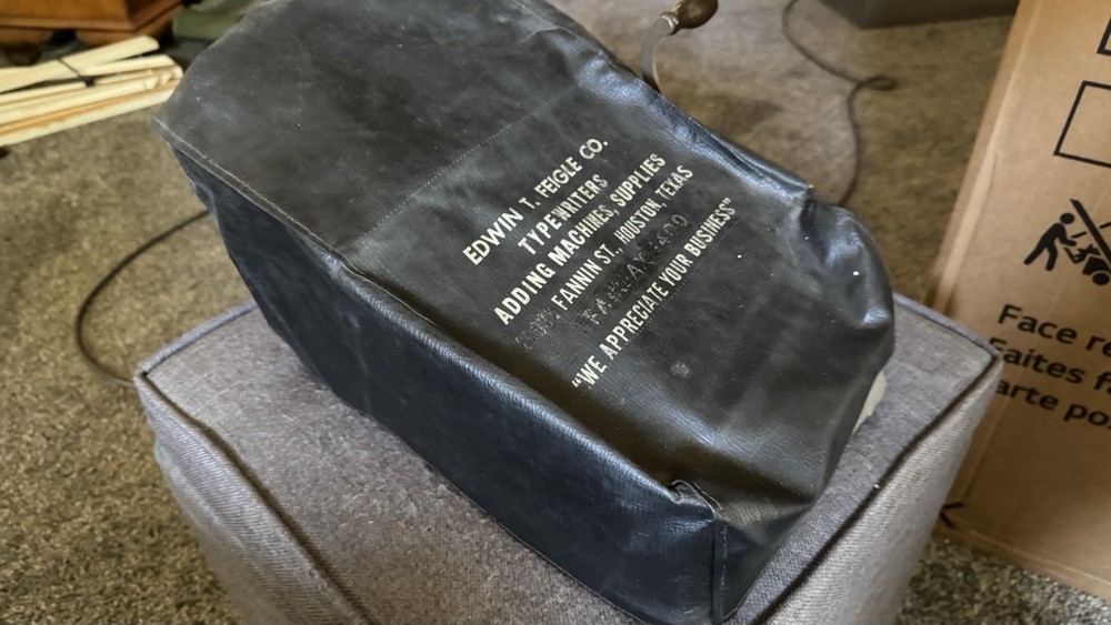 Burroughs Vintage Adding Machine In WORKING Condition