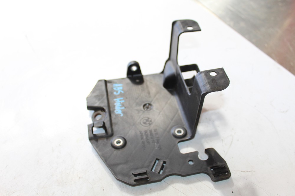 2006 BMW K1200R OEM FRONT REAR BACK ABS MODULE HOLDER
