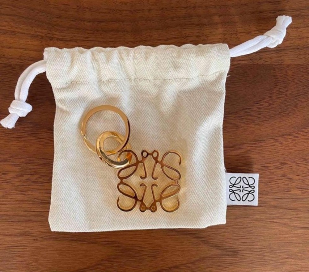 LOEWE Anagram Keyring Gold