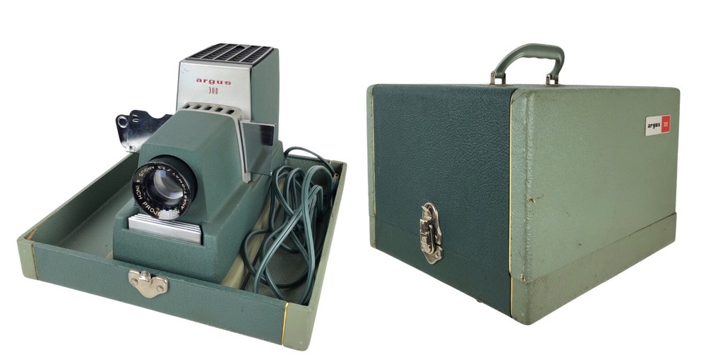 Argus 300 Vintage Slide Projector Working w/ Original Case