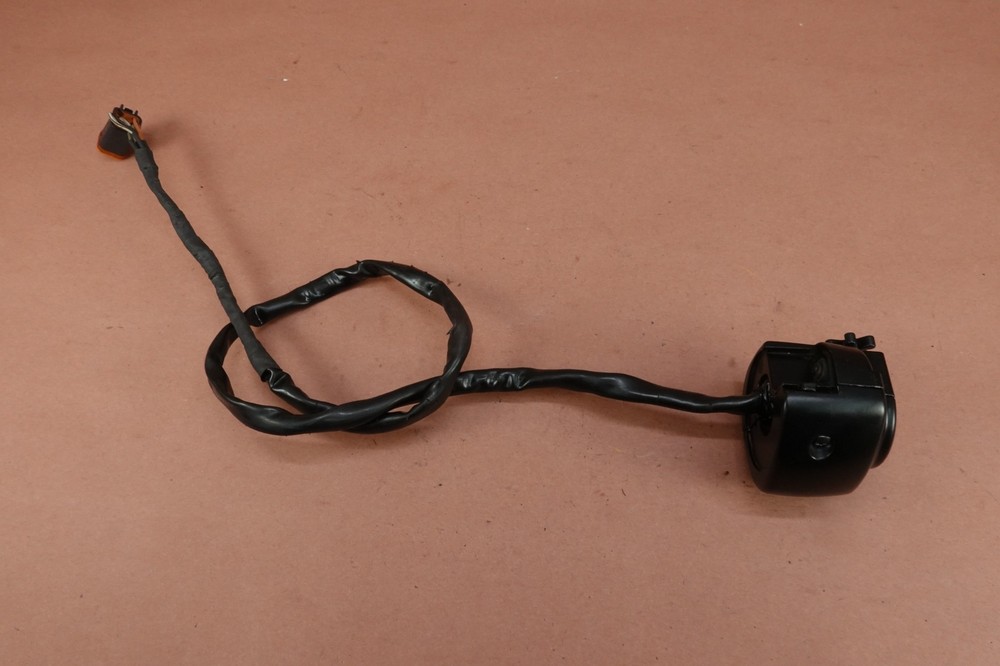 2000-2006 Harley Davidson Heritage Softail FLSTC Right Control Kill Start Switch