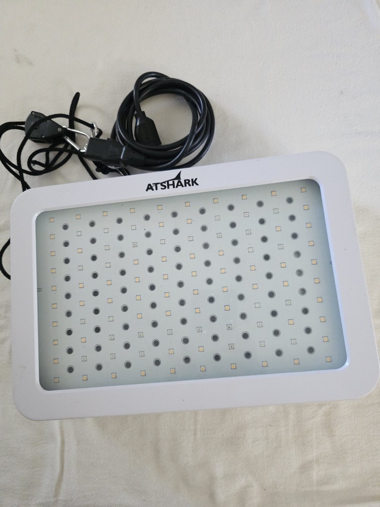 Atshark 100 Watt Led Grow Light Veg + Bloom Switch Panel