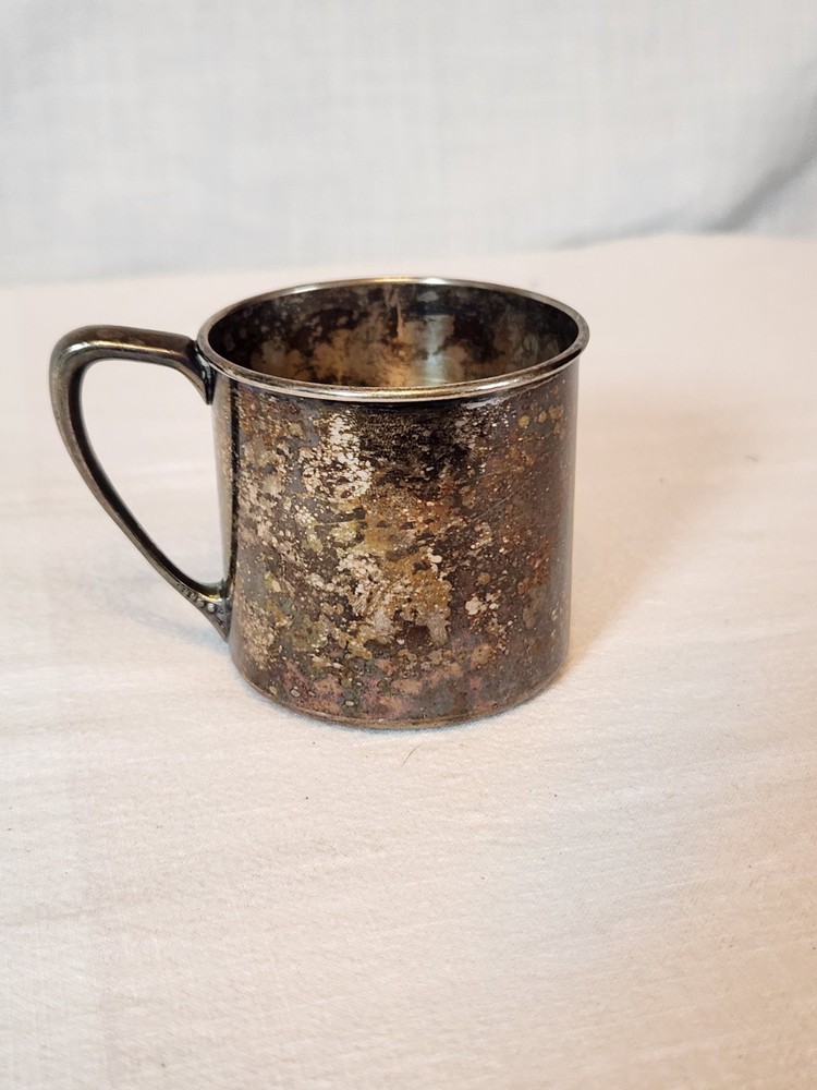 Oneida LTD Silver Plated Child Cup 2.5 Tall