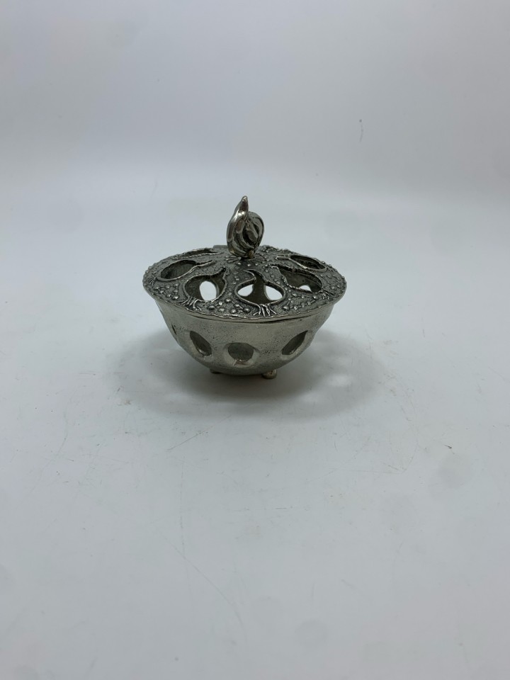 SM METAL INCENSE BURNER.