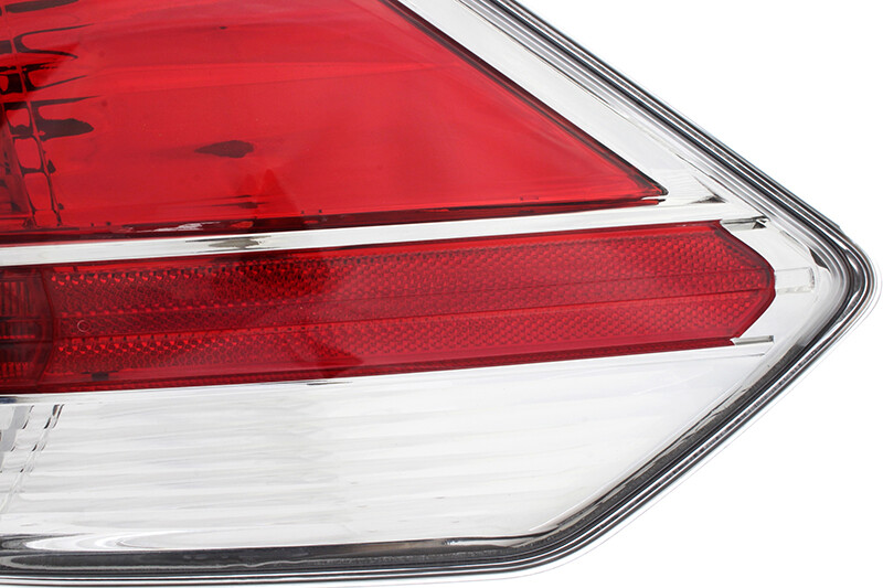 For 2014-2016 Nissan Rogue Tail Light Passenger Side