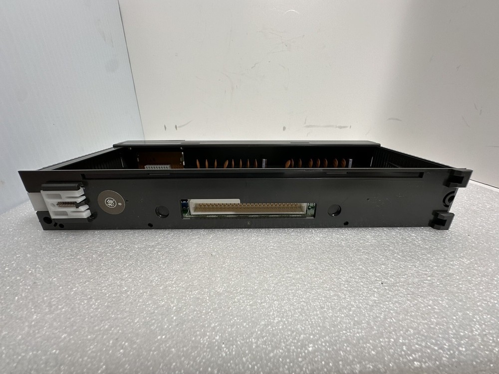 Mitsubishi AY40-UL PLC, Output Module, MELSEC, Programmable Controller