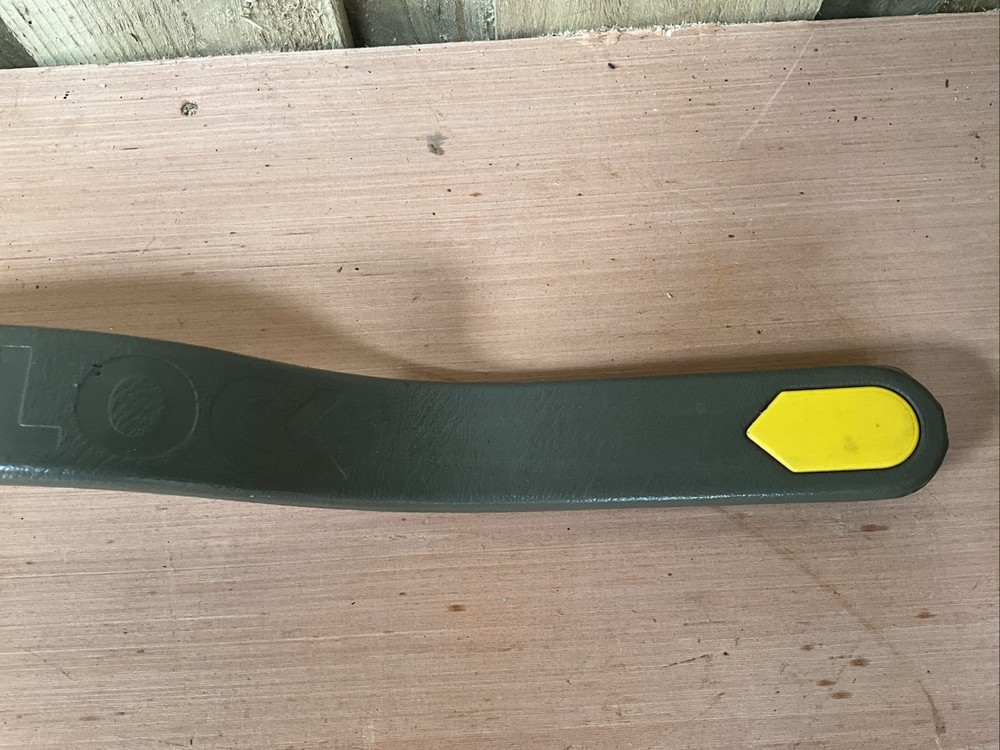 STOPLOCK CAR AND VAN SECURITY LOCK One Key