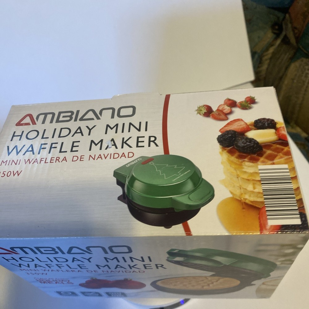 Ambiano Holiday Tree Mini Waffle Maker Non-Stick 4" New Open Box