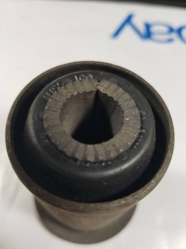 RB172 Leaf Spring Bushings (Sold Each)