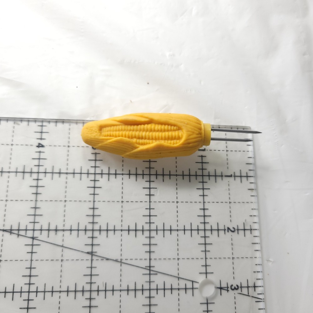 8 Vintage Rubber Corn On The Cob Holders Yellow