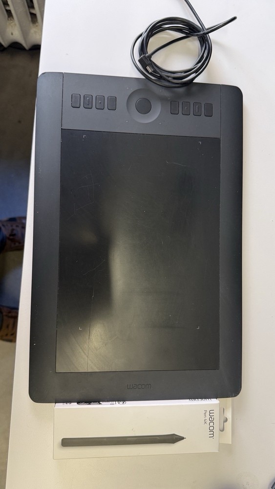 wacom intuos pro medium