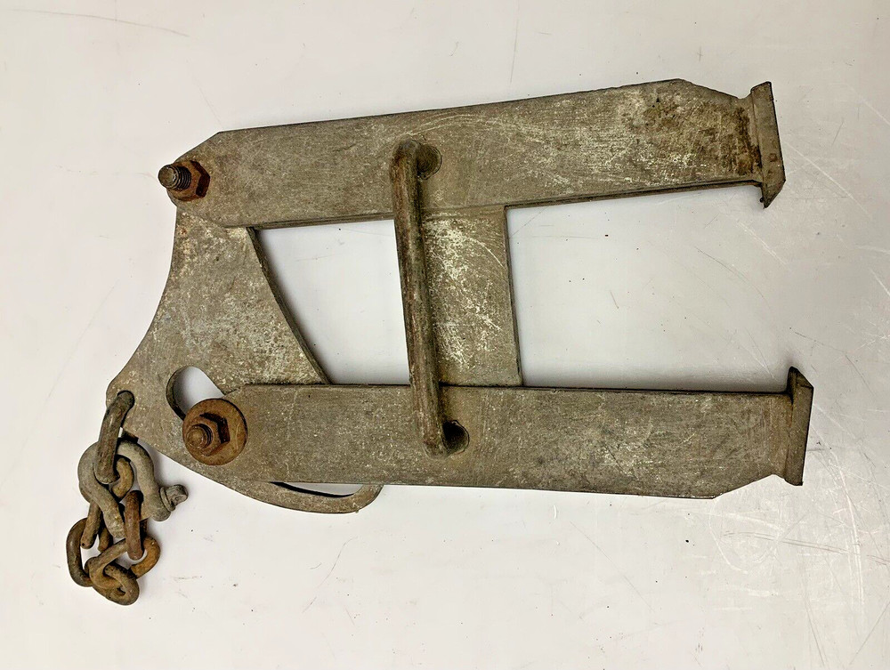Lot Of 2 Pallet Puller