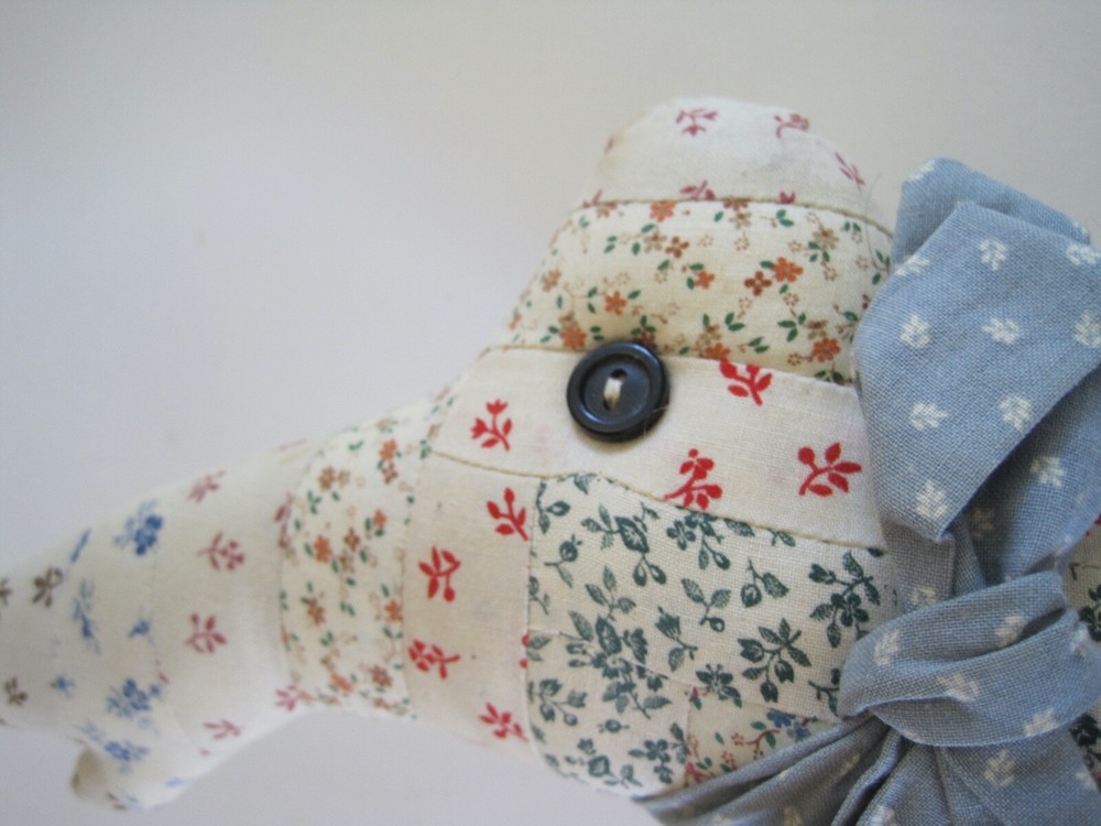 Sheryl Keresta Patchwork Quilted Bunny Signed Small Block Log Cabin