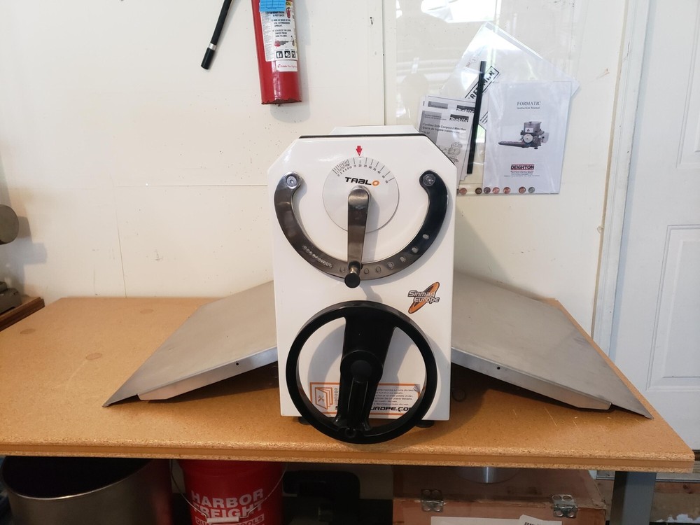 Sinmag bench manual dough sheeter - EX display