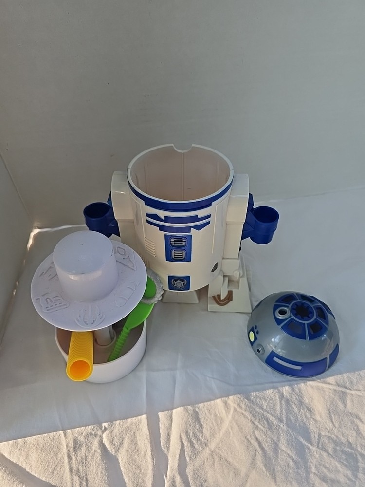 R2D2 Star Wars Play Doh Toy