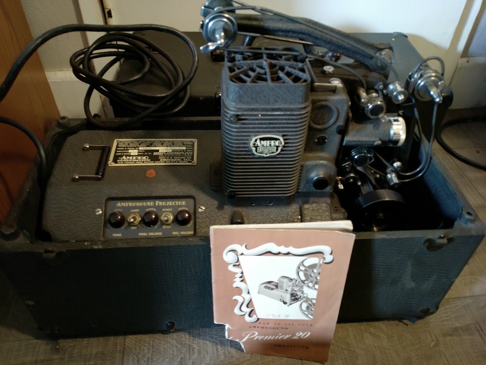 Amprosound Premier 20( YSA4) 16mm Projector