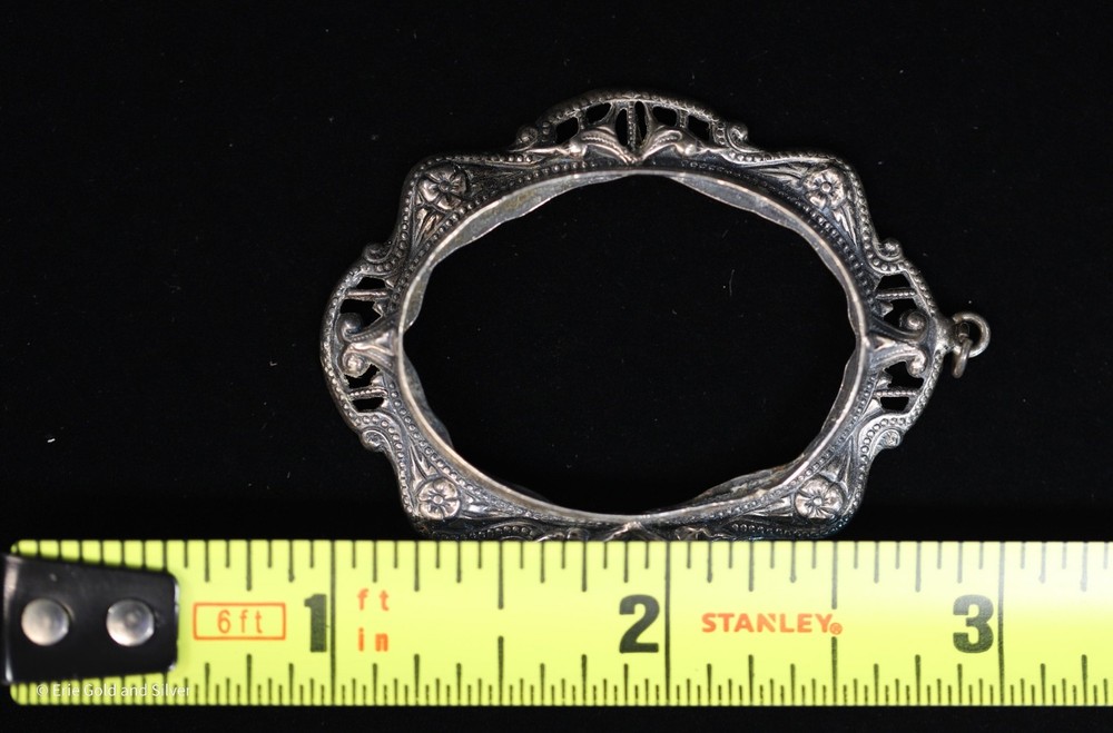 Uncas Sterling Silver Floral Oval Pendant Setting