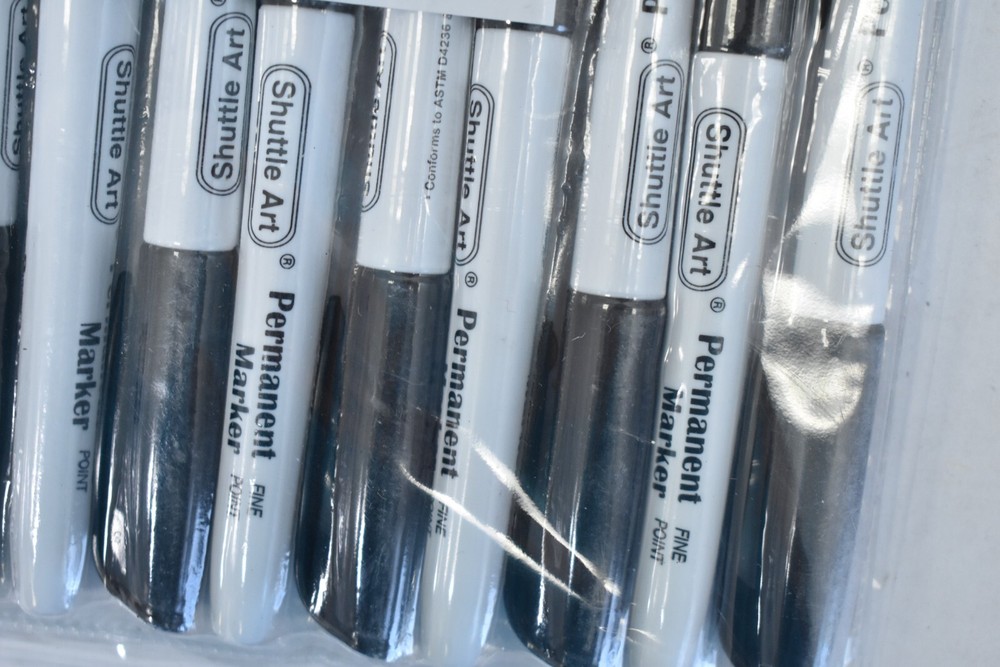 Shuttle Art Permanent Markers Set 30 Pack Black Fine Point Versatile BPM30