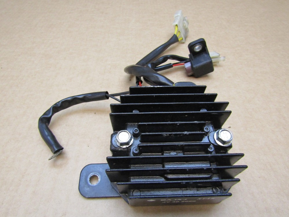 KTM RC 125 2016 8,087 miles regulator rectifier (13845)