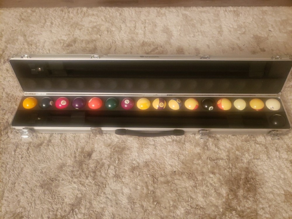Aramith Pool Cue Case With Balls