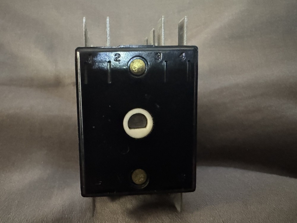 Arkless 97403 Rotary Switch, 4pol 4pos, NOS