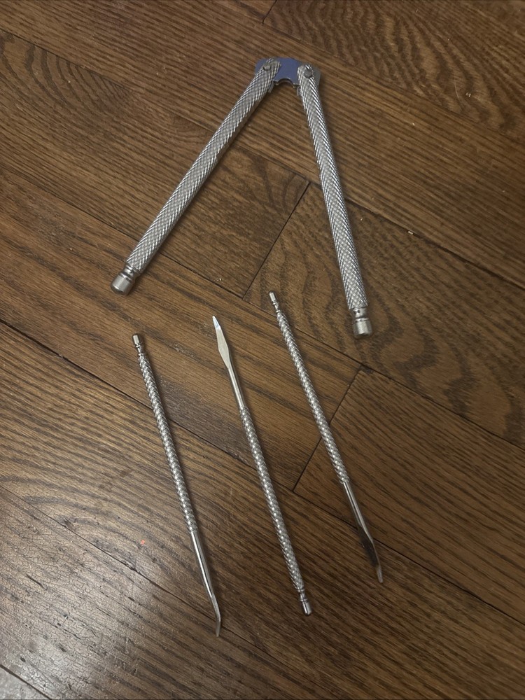 Lobster Claw, Crab Leg, Shell Fish or Nut Cracker &  Tools