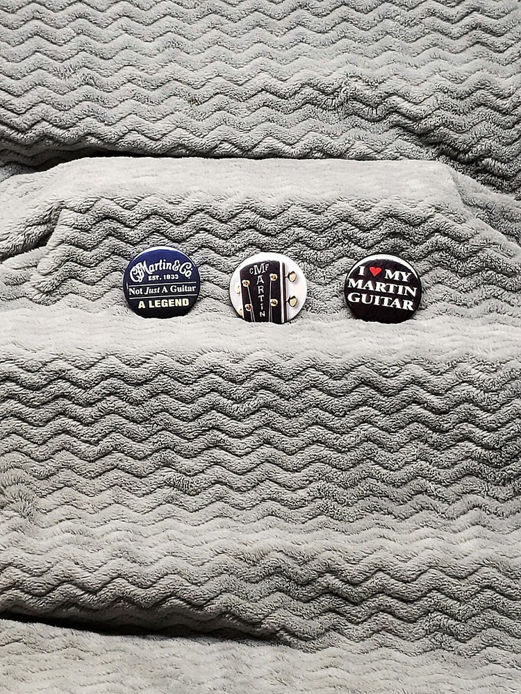 Martin Guitars THREE (3) Button Set