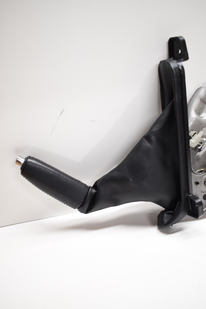 OEM! 2015 -2023 FORD MUSTANG Parking Brake Black Leather Boot & Pull Handle H111