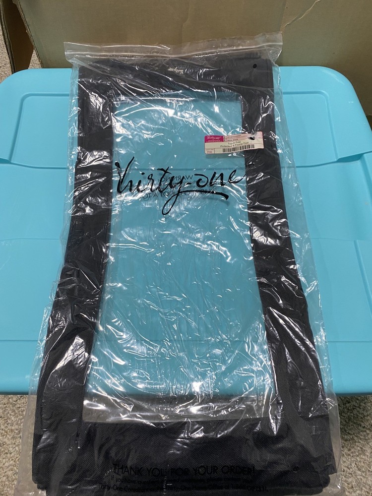 Thirty One Top A Tote Black